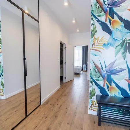 Metro Mlociny 97 * Varšava